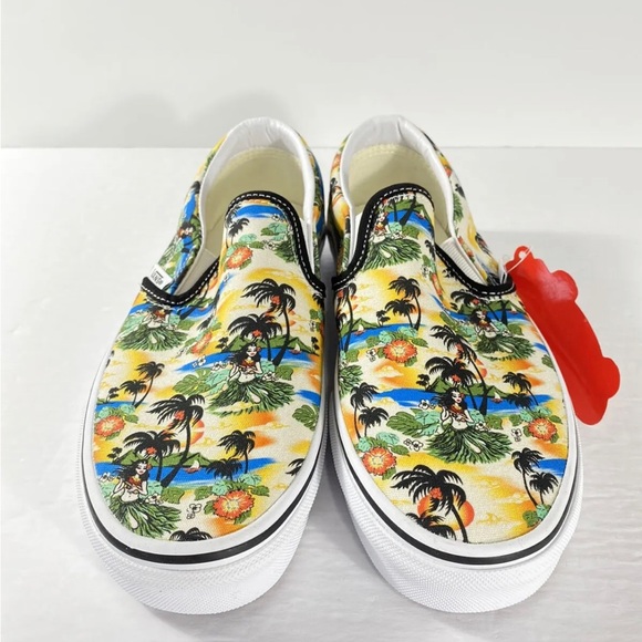 Vans Classic Slip-On Aloha Sneakers - Picture 4 of 6